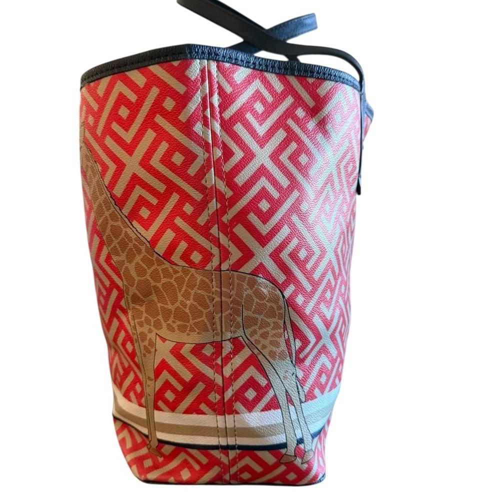 C Wonder Geometric Giraffe Tote Bag - Picture 3 of 10